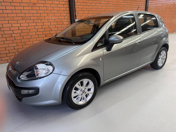 FIAT PUNTO 1.4 ATTRACTIVE ITALIA 8V FLEX 4P MANUAL FIAT PUNTO 1.4 ATTRACTIVE ITALIA 8V FLEX 4P MANUAL